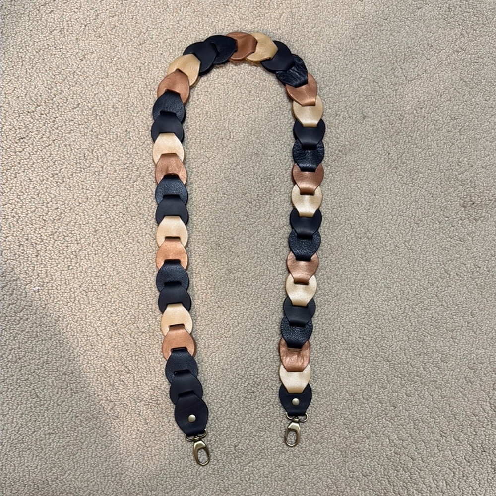 Portland Leather Black and Cream Strap